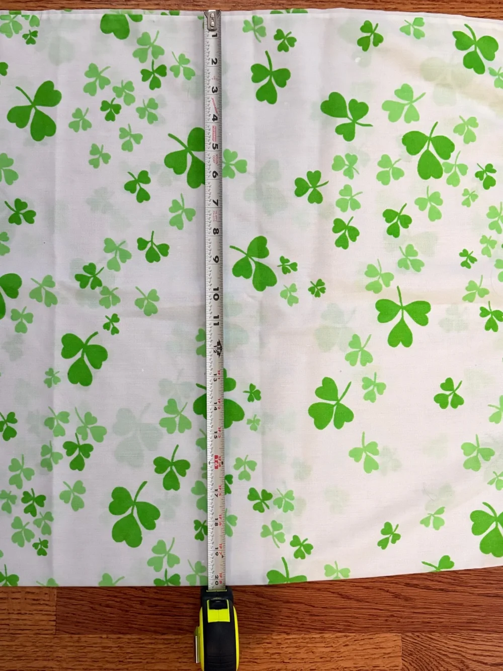 Vintage Anne Klein Burlington Standard Pillowcase Green Shamrock Clover Scallop